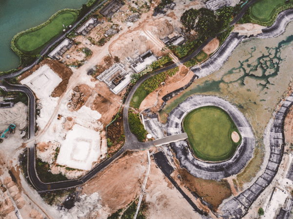 drone use in construction real-estate monitoring